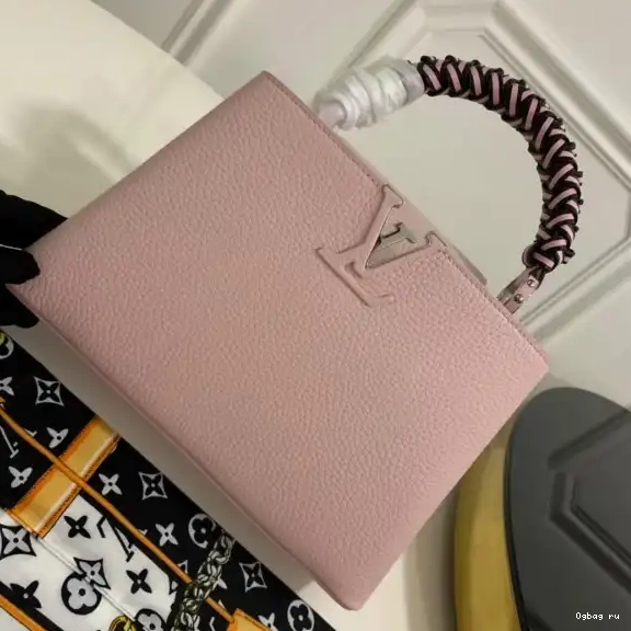 CAPUCINES VUITTON LOUIS BB 0422